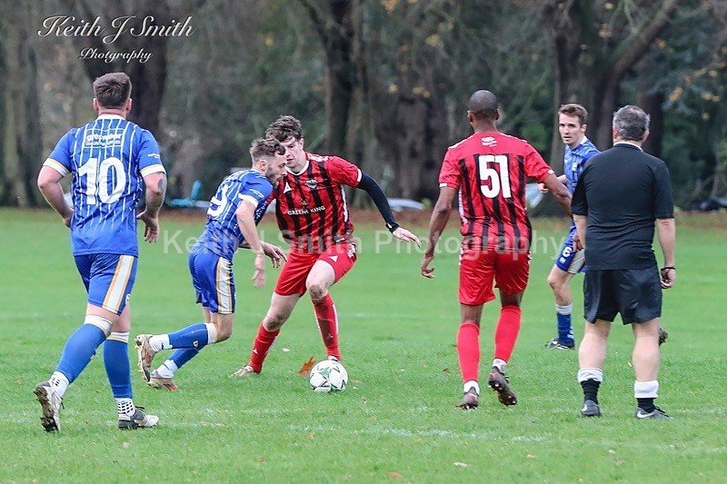 9KJS1564 - Nene League Sunday 16th November 2025 Abington Park