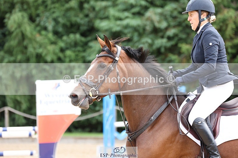 240817-110849-00833 - 03A Snr Disc