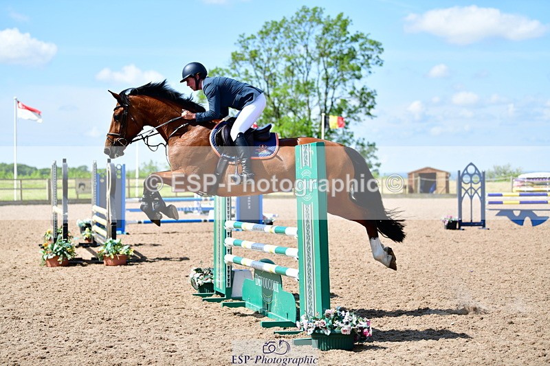 240525A-110329-05388 - Cls 23 Discovery and 1m Open