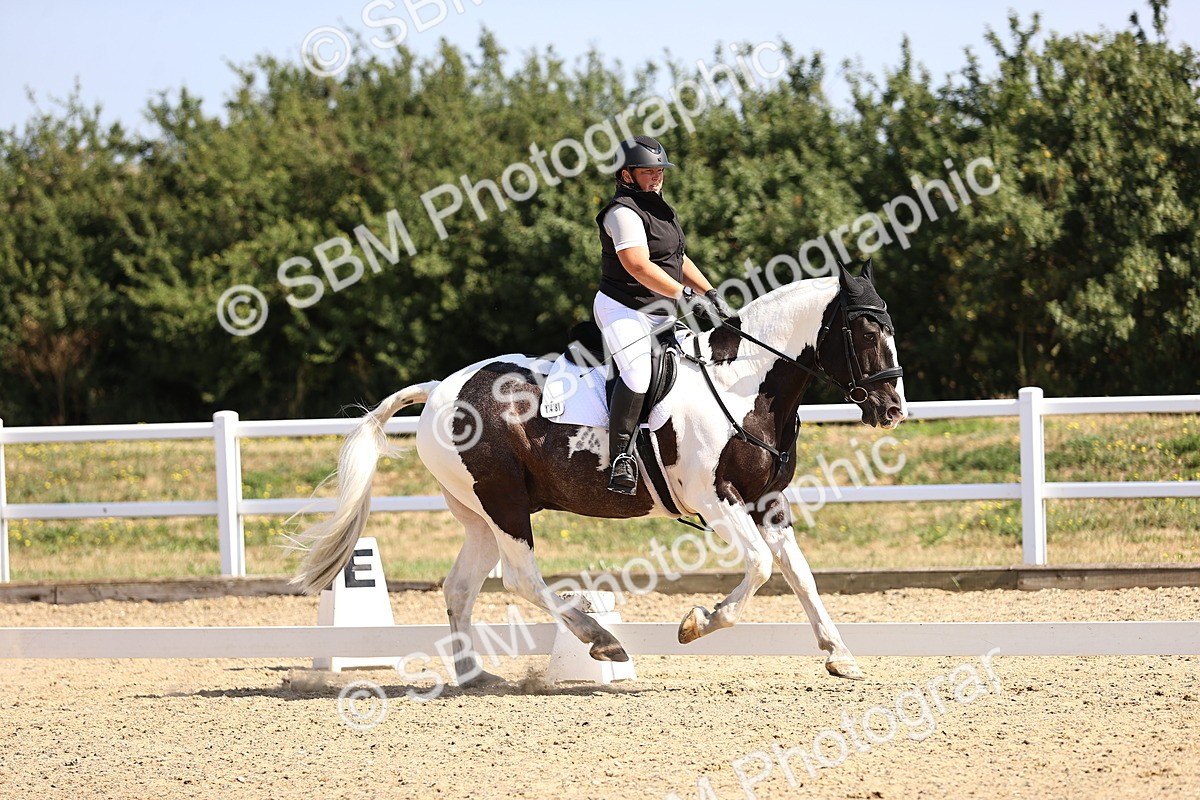 SBM_009241 - Novice 5 - 9.50-10.53