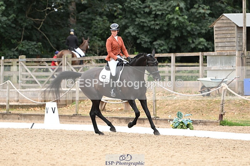 250808A-103513-00151 - 158-Charlotte.Dicker-Devaldi's.Kiss