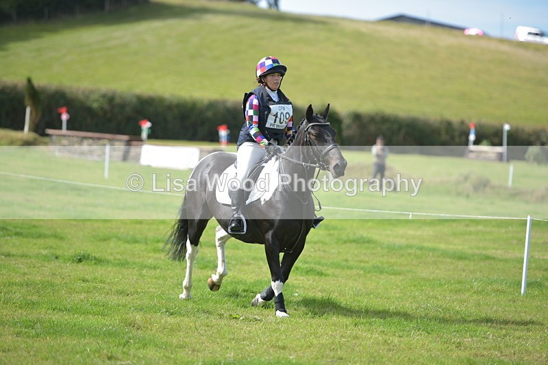 RAY_8290 - Class 1: Trebudannon Open: Red Table