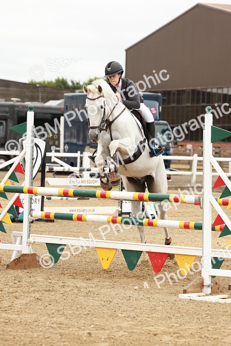 1I0A7712 - Class 4 - Senior Newcomers 1.10m