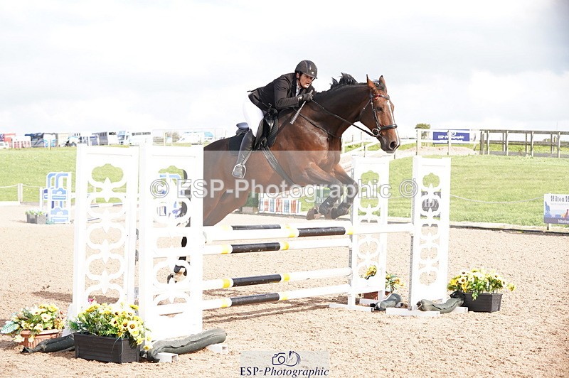 241004A-115604-00371 - Fri 02 Snr 1.05m Open