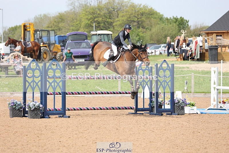 240511A-151110-14573 - Cls 36 National 1.30m Open