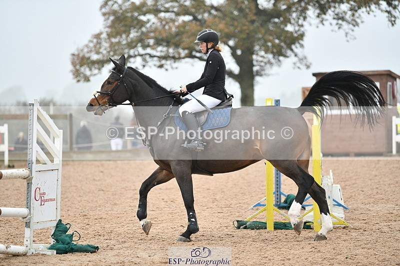 241102A-112718-04293 - SAT Cls 9 British Novice and 90cm Open