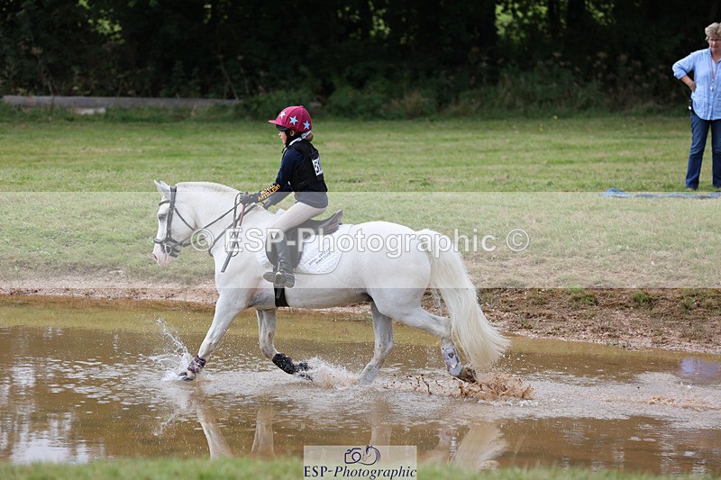 240825X-114757-32334 - 70cm XC 11.00 to 12.00