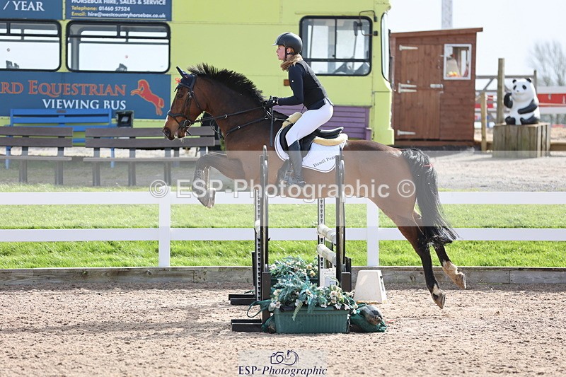 240406A-105254-02898 - Cls 20 British Novice and 90cm Open