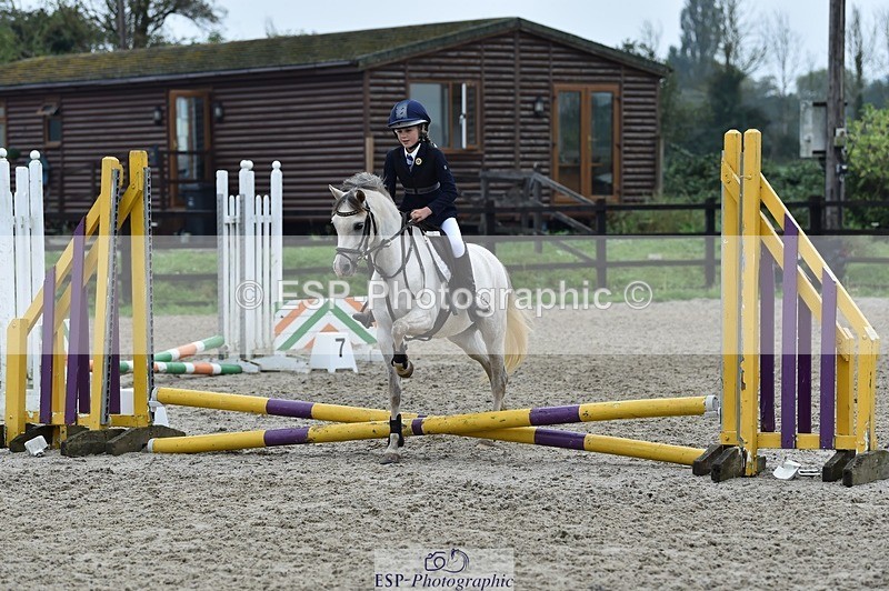 230917-102206-00432 - Cls 01 40cm LR Assisted & unassisted