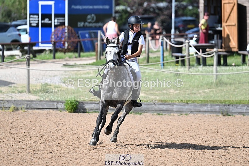 260626-164514-00641 - Cls 2 Pony Intro 90cm
