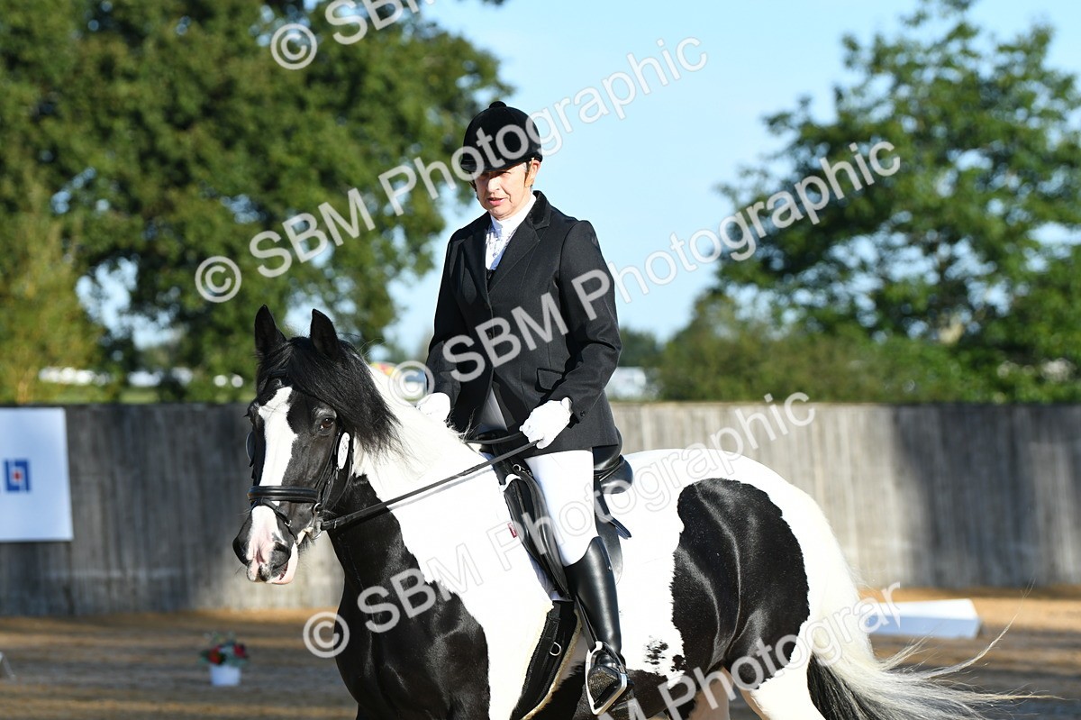 SBM_14435 - D4 - Small Tour Championship - Intro B