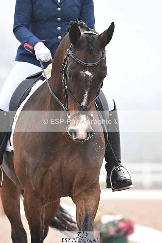 240217A-095743-00670 - 207-Charlotte.Dicker-Time.to.Fly.II