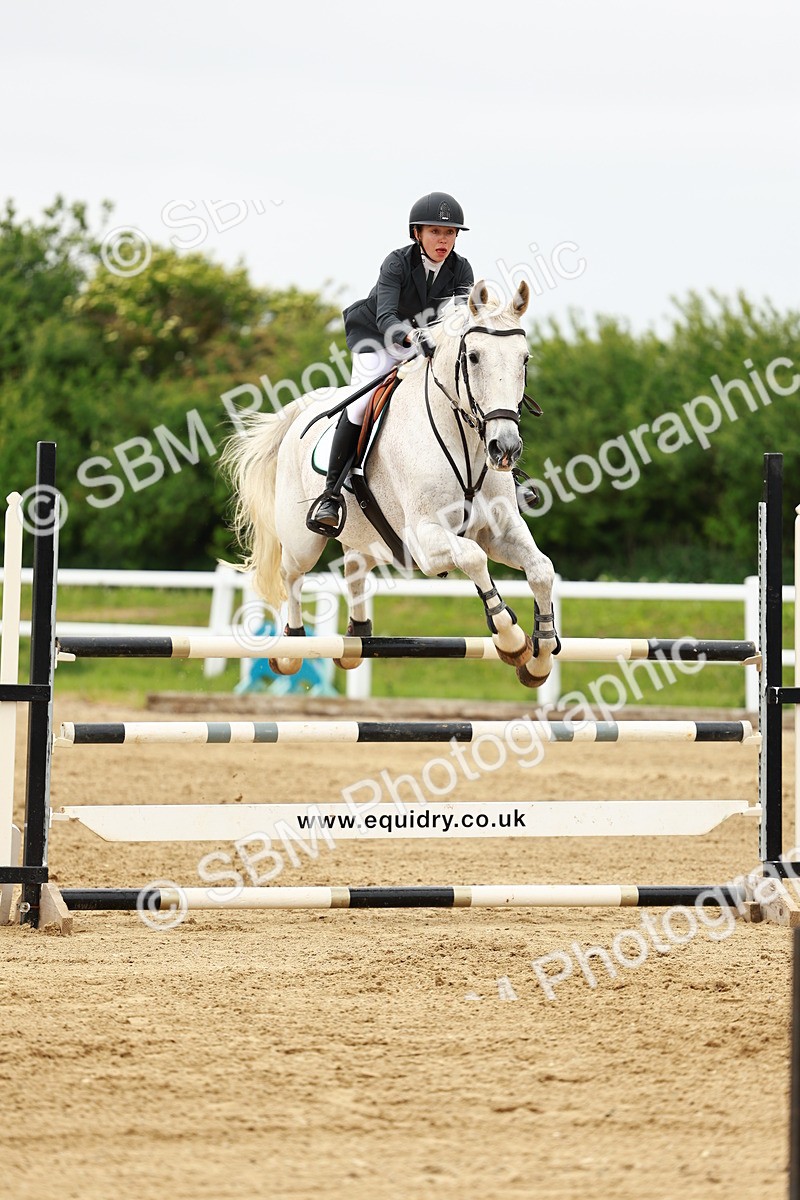SBM_001103 - Class 5 - Senior Foxhunters - 1.20m