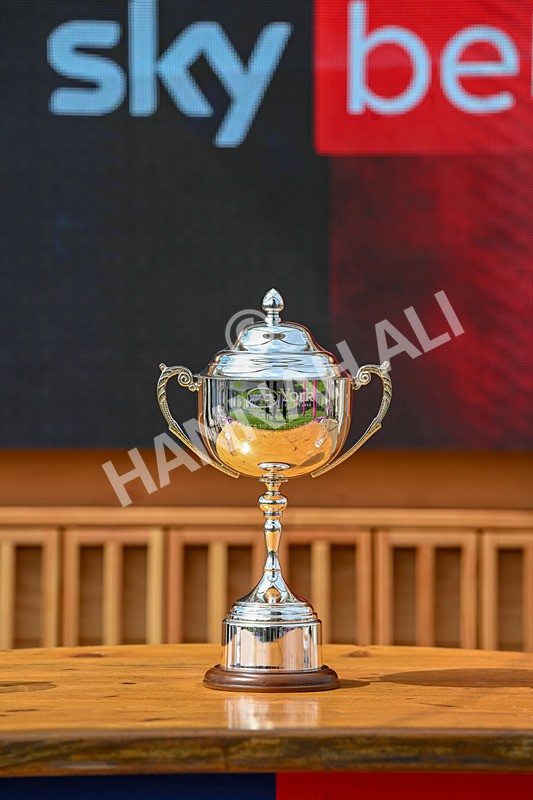 130526-Race 2-Klassleader-2562 - Race 2 2.20pm Sky Bet Race To The Ebor Jorvik Handicap
