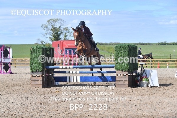 BPP_2228 - CLASS 22 SUN Senior BritiNovice/ 90cm Open