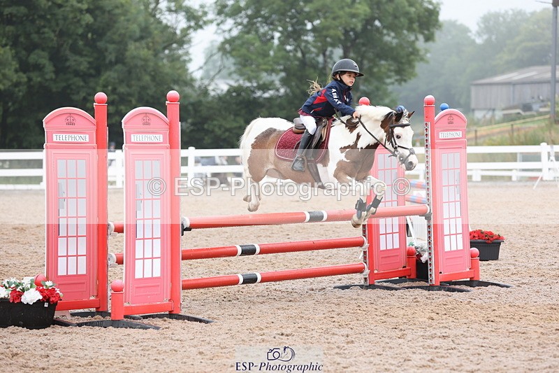 240630A-100712-11730 - Cls 30 British Novice and 80cm Open