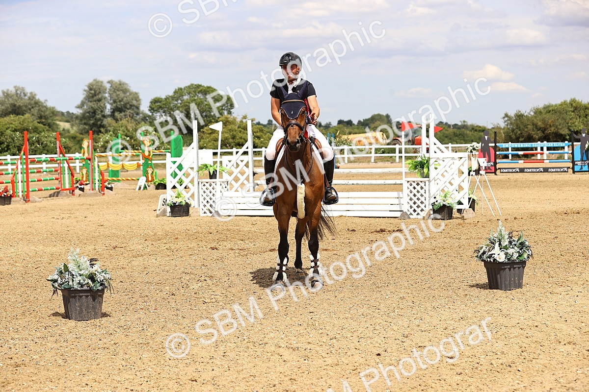 SBM_002110 - Class 16 - GFS Senior Newcomers 1.25m