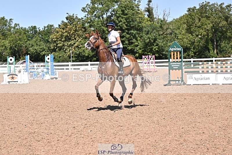 260812-125152-00519 - Cls 6 Foxhunter and 1.20m