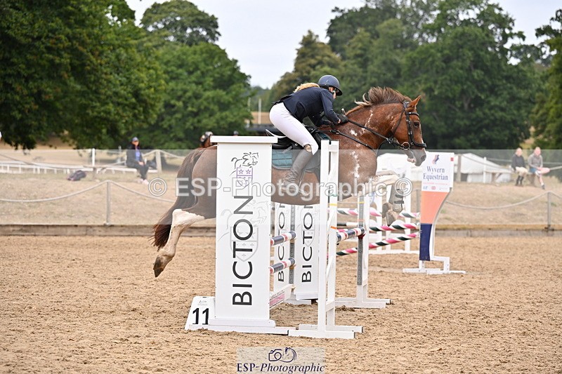 250817A-110257-03995 - Cls 16 Snr British Novice