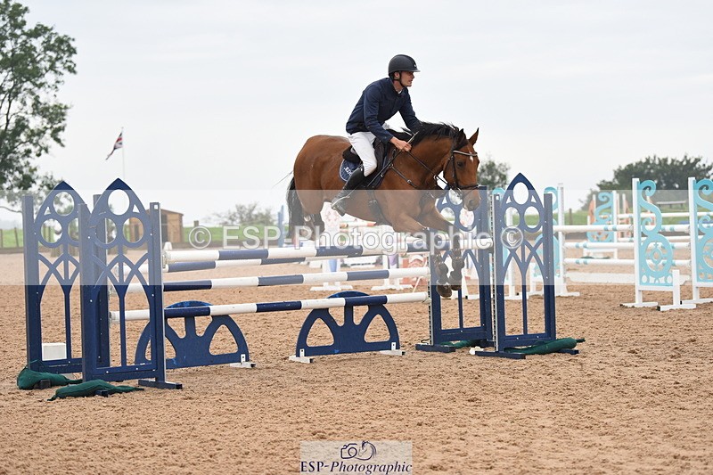 230916A-111806-04054 - Cls 14 Snr Foxhunter