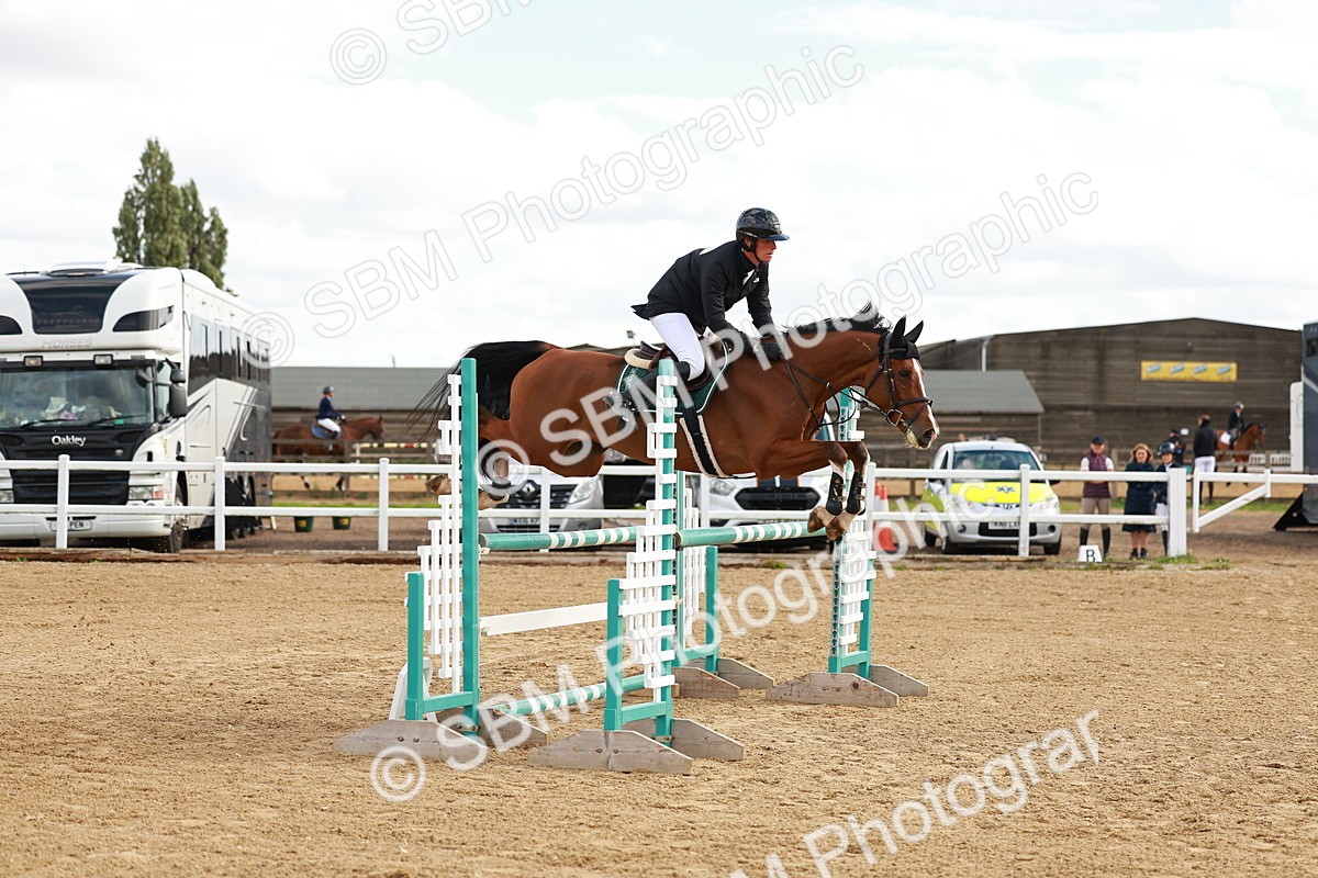 SBM_001251 - Class 4 - Senior Newcomers - 1.10m