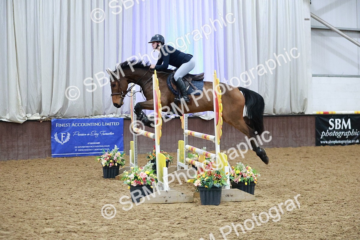 SBM_004625 - Class 17 - Senior Newcomers - 1.10m