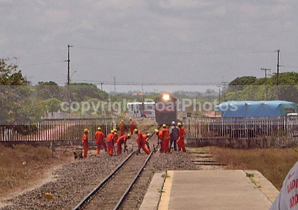 061210 Cabadelo train approaching - ATLANTIC CROSSING 2006
