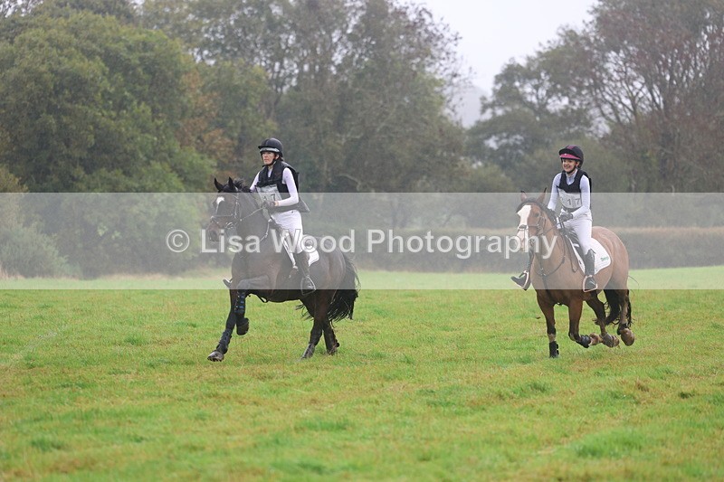 3E7A1567 - Class 3: 70cm Pairs: Half Roll Top