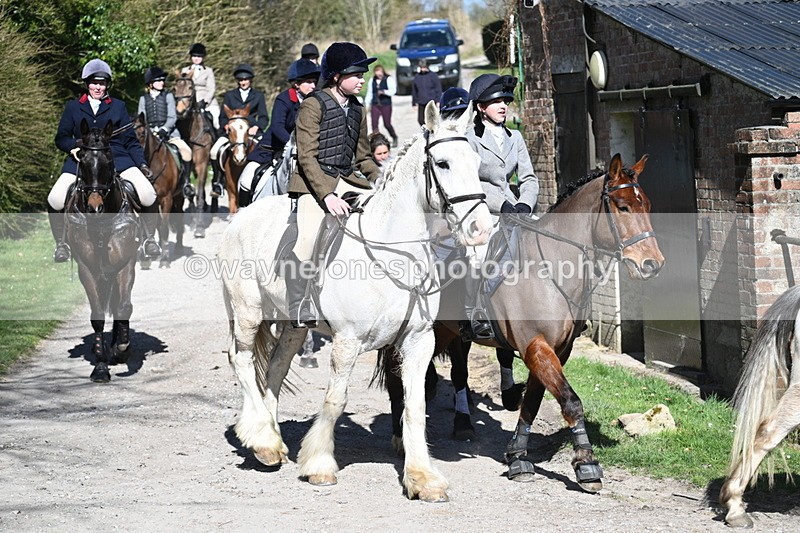 WJ7_9755 - Home for hunt tea !