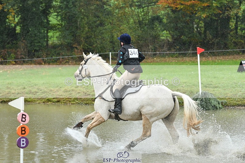 251025A-102000-17296 - D-344-Johanne.Heuff