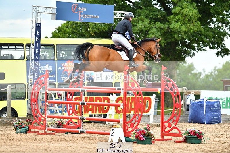 230720A-150743-03715 - Cls 9, 2 Star Big 1.40m Start to break