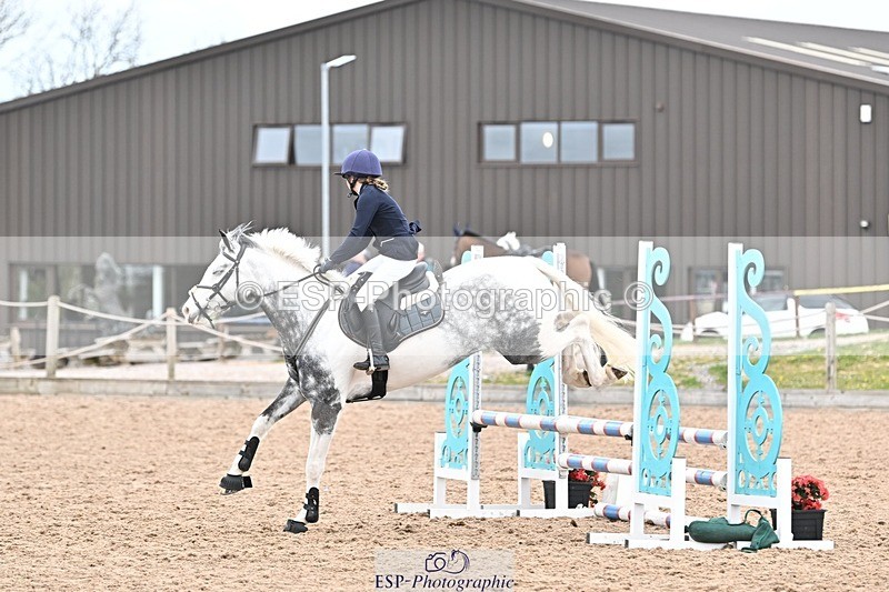 250414-105312-00284 - 80cm Round 1