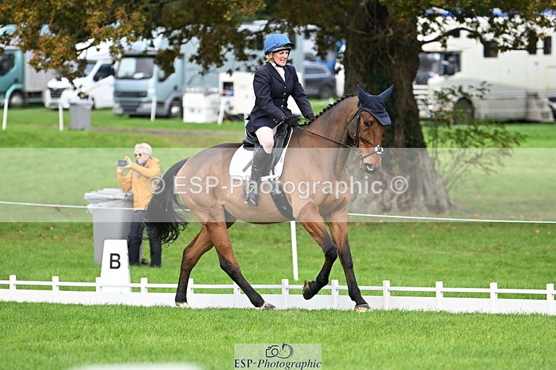 251023A-113752-03629 - G-514-Carolyn.Price With Trot Up