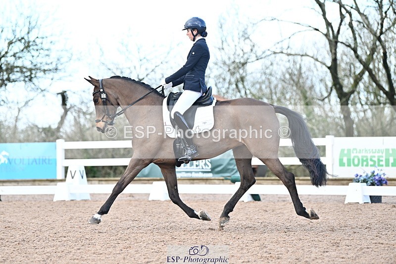 240218A-110627-05809 - 131-Lauren.Burrows-Active.Vogue