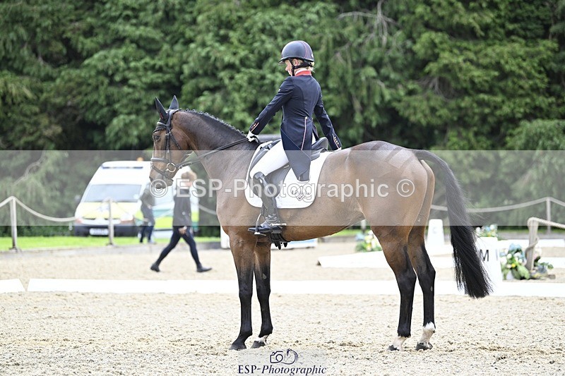 000101-204615-04213 - 409-MHS_SEVENTEEN-Rosalind_Canter