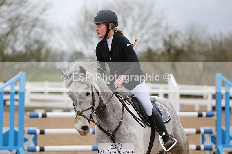 240211A-105139-02252 - Cls 4 Pony Discovery & 90cm Open