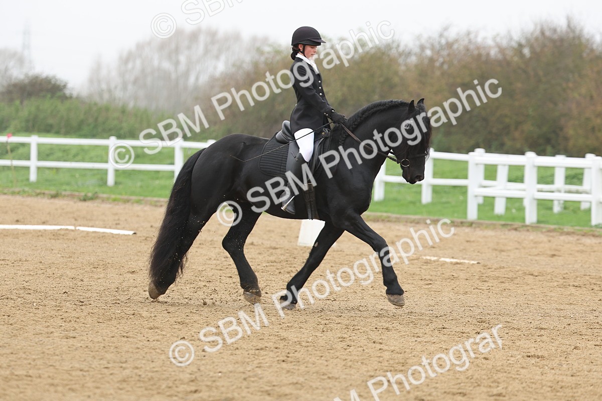 SBM_002546 - Class 5 - Novice 27