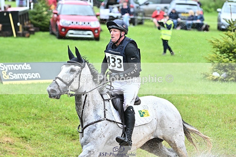 240526-124901-22216 - 433-EN_TARO_DES_VERNIER-Oliver_Townend