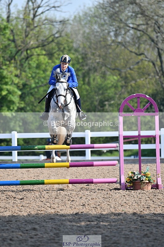 240512A-084536-16961 - Cls 39 British Novice and 90cm Open