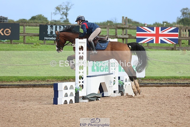 250911-142249-02417 - Cls 5 Chard Snr 90cm Speed Derby