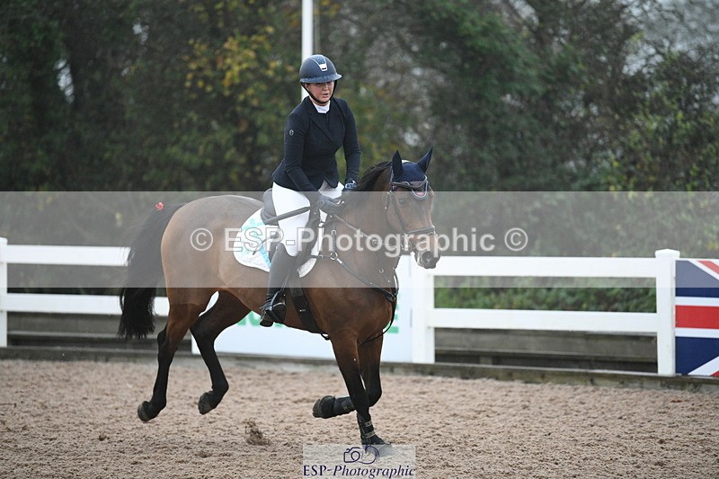 241103A-111241-07716 - SUN Cls 21 Snr Newcomers and 1.10m Open