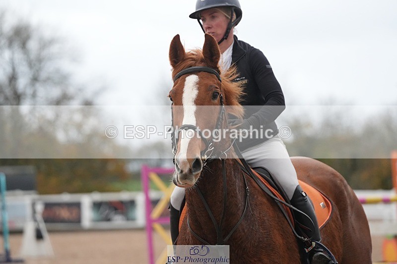 251107-130349-01057 - Cls 6 Foxhunter and 1.20m Open