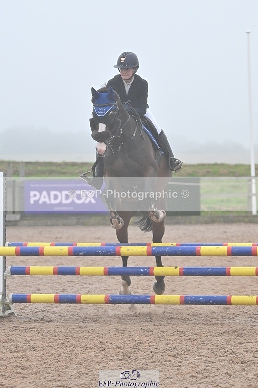 240813-194104-00990 - Classes 7 A&B 90cm