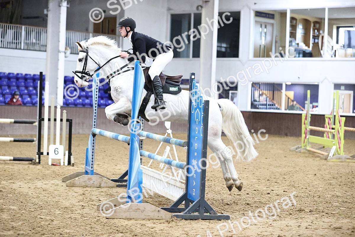 SBM_000743 - Class 4 - Blue Chip Pony Newcomers - 1.00m