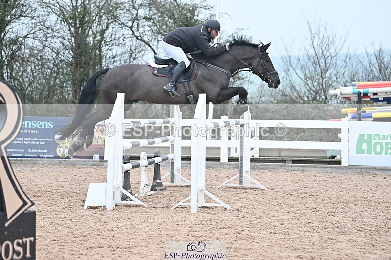 240113A-141715-02302 - Cls 13 Foxhunter and 1.20m Open