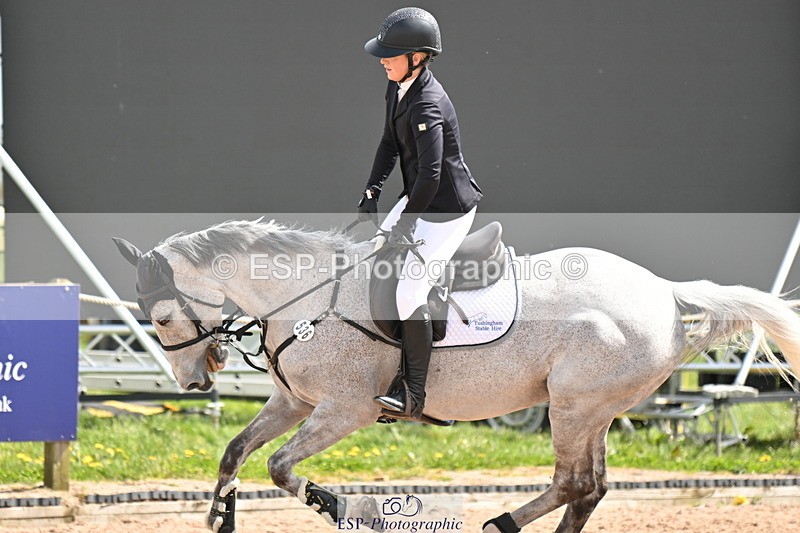 240418A-140809-04251 - Cls 9, 2 Star Big Tour 1.40m