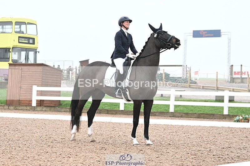 240217A-093854-00582 - 246-Hannah.Biggs-St.Giles.Fortune.Cookie