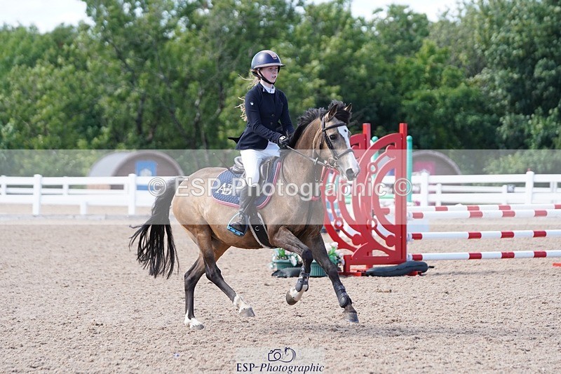 250627-163832-00123 - Cls 2 Pony Intro 80cm