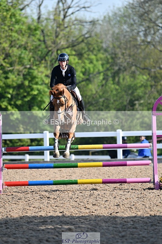 240512A-083830-16917 - Cls 39 British Novice and 90cm Open