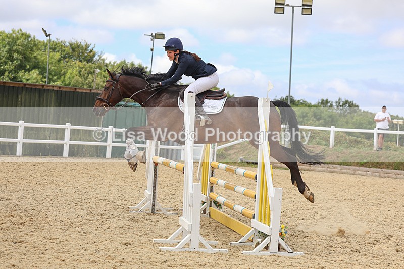 3E7A5137 - Class 4: Senior British Novice/90cm open